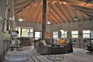 Rustic Modern Cabin at Jadon's Pond - Hidden Oaks