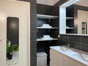 Inter Superb Studio Piscine 5 min gare