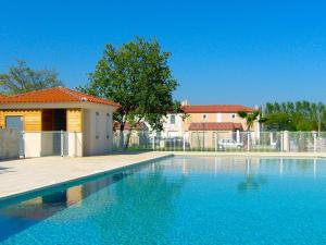Côte d’Azur, South of France, 6 persons, full airco, pool, close to beach