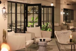 Dotombori Crystal Hotel 3