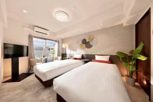 Dotombori Crystal Hotel 3