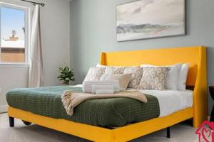 Desert Skyline Getaway - Single Story - 3 Kings