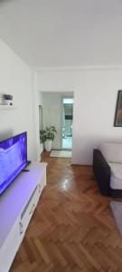 Adrianas Apartment
