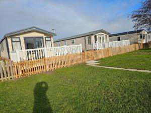208 Holiday Resort Unity Brean 6 berth Passes optional No pets