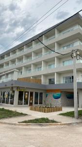 Quequen frente al mar con pileta climatizada