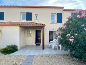 Maisons de vacances Maison Bretignolles-sur-Mer, 3 pieces, 4 personnes - FR-1-231-146 : photos des chambres
