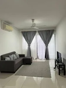 Rafahiyyah Homestay, Puncak Alam - Kampong Bukit Hijau