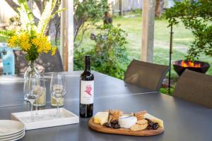 Walk to beach, quiet location - 2 night minimum stay