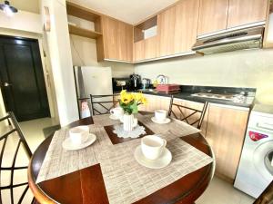 GROUP-FRIENDLY 2BR CEBU CONDO WITH MALL ACCESS