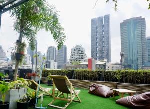 Hash Apartment with unique chill design at Silom Soi 3