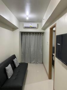 Ella’s Condo@Shore3 T3