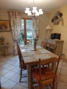 Maison de campagne près dun plan deau et des belles forêts !