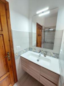 Rebecca's house img2