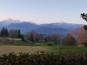 Appartements Appartement 3 etoiles, 2 chambres , cuisine amenagee, terrasse, face a la chaine des Pyrenees : photos des chambres