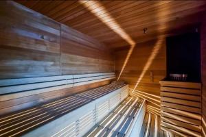 9Hanza Tower Studio POOL SAUNA JACUSSI