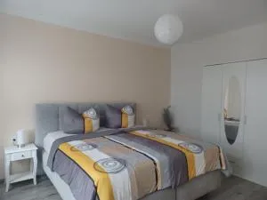 Ferienwohnung Julie - فايسفاسر