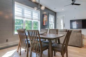 Roomy 1-Level Condo Near Vanderbilt With Parking, 1 Story, Secure Parking, Patio 3 miles to Broadway