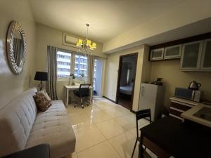 Luxury suite next to Shangrila and Westin Hotels