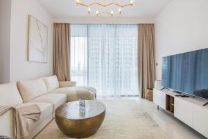 Luxe Living in Beachfront 2 Bedroom in Dubai Marina