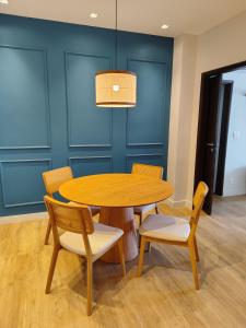 A uma quadra da praia de Copacabana