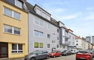 2 Bedroom Nice Apartment In Bremerhaven - Burhave