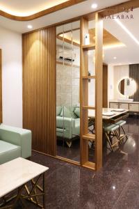 LUXIE INN MALABAR