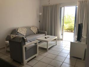 Kings Palace - Modern, sunny 2 bed ground floor with sea views