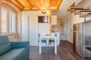 JeS Old Town Studio Apartment