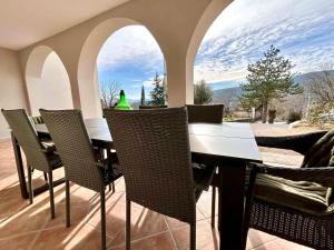 Rustic villa LENI