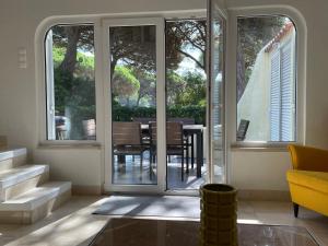 Private Villa in Quinta da Marinha with golf view!