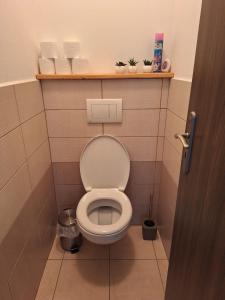Apartment 180