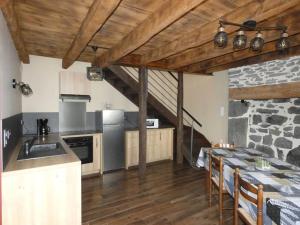 Maison entière située à proximité du centre thermal de Chaudes-Aigues