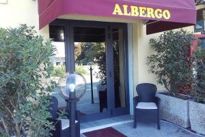 affitti ONLY SLEEP bagno privato