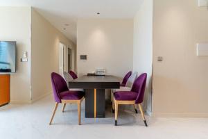 Steps to VincomCasinoD1poolgymNetflix3Beds