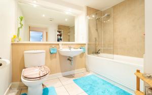 Modern lovely bedroom close to stations in East London, zone 2