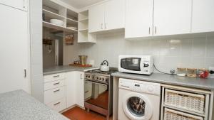 SeasTheDay Beach Front Holiday Home