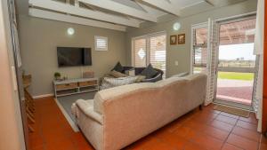 SeasTheDay Beach Front Holiday Home