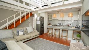 SeasTheDay Beach Front Holiday Home