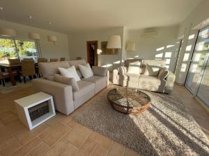 GARBE - Private Villa,Total Privacy, Infinity Swimming Pool, Close to Beaches