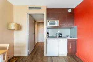 Bord de mer! Studio Terrasse ,Prado Plage