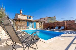 Casa Nadalina by Briskva