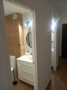 Sea View Luxury Apartment Victoria