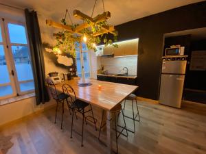 - Le backpacker - logement atypique et spacieux en résidence avec ascenseur