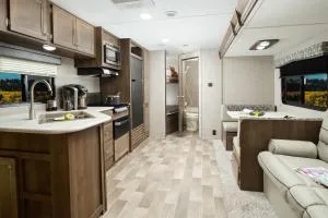 Beautiful Camper on quiet lot in the foothills of Western NC - Westminster