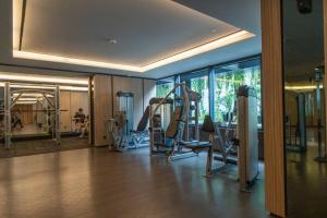 Luxury & Bright 2BR Chianti Tower Mall Access