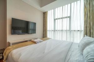 Luxury & Bright 2BR Chianti Tower Mall Access