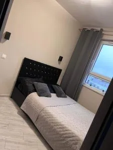 Metro Modern Warsaw Apartments - Mory