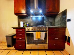 Casa Revolucion: 2BR2Ba Casita close to downtown with private parking