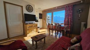Appartement pieds des pistes, vue imprenable, Chamrousse