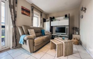 Stunning Home In Koksijde With Kitchen